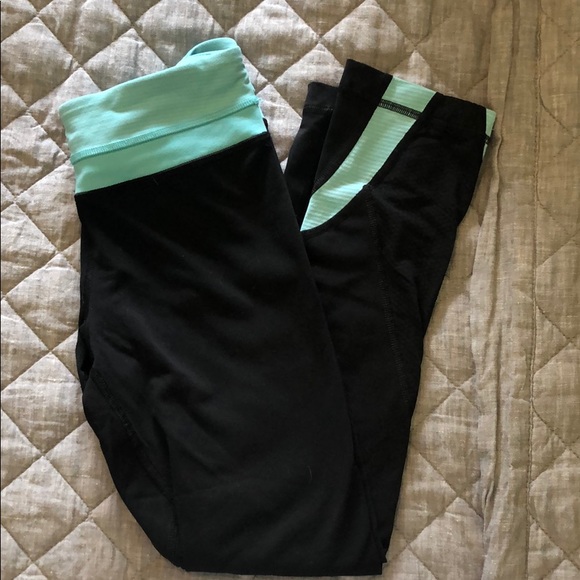 Lululemon Speed Crop - Picture 1 of 1